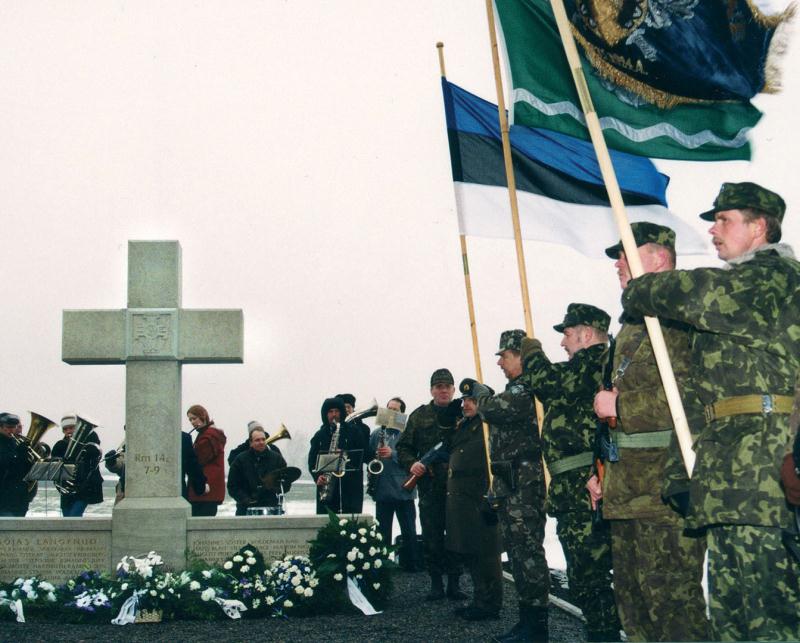 File:Laiuse kalmistu Vabadussõja mälestusmärk 1998_199.jpg
